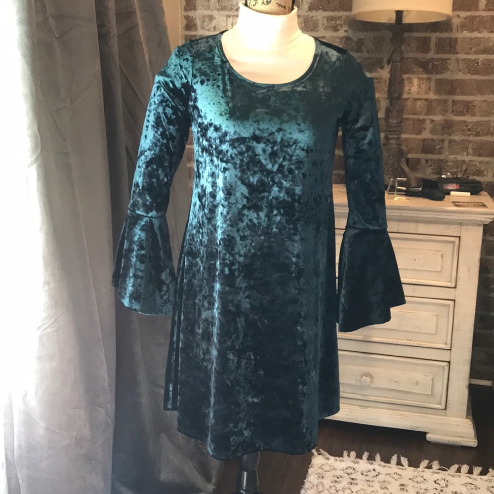 Crushed Velvet Teal Long Flare Sleeve Shift Dress
